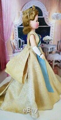 Vintage Cissy Doll Queen Elizabeth Coronation Rare Side Part 1957