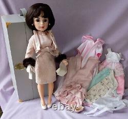 Vintage Jackie Kennedy Doll Trunk Trousseau Madame Alexander