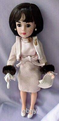 Vintage Jackie Kennedy Doll Trunk Trousseau Madame Alexander