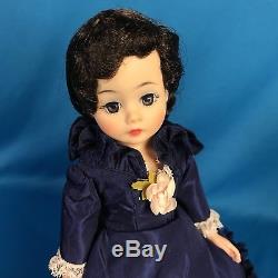 Vintage Madame Alexander 10 CISSETTE Doll 1968 RENOIR #1175