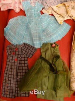 Vintage Madame Alexander 21 Cissy doll with big lot of clothing, accessories