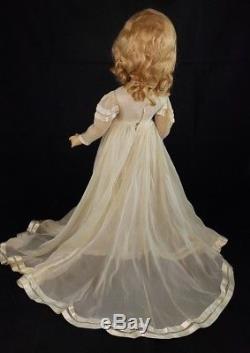 Vintage Madame Alexander 21In tagged Wedding Gown Wendy Composition