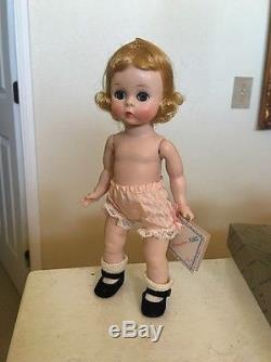 Vintage Madame Alexander 7 1/2 Wendy Doll All Original In Box And Hang Tag