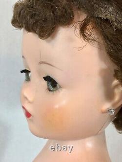 Vintage Madame Alexander Brunette Cissy Doll TLC