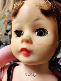 Vintage Madame Alexander Cissette #973 Doll