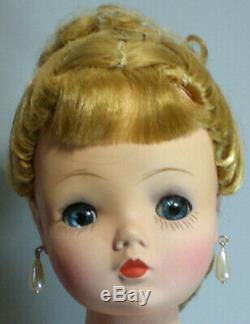 Vintage Madame Alexander Cissy doll 20 tall Doll & Clothes Excellent Cond