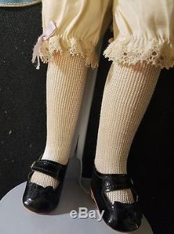 Vintage Madame Alexander Doll Composition ALICE IN WONDERLAND 1946-48. 18