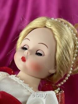 Vintage Madame Alexander Golden Gift Doll Wendy 8 Christmas #40305 LE 450 2004