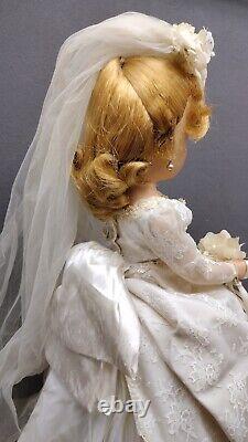 Vintage Madame Alexander Jacqueline Faced Portrait Bride Doll 21 Rare GUC