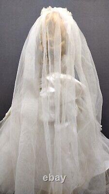 Vintage Madame Alexander Jacqueline Faced Portrait Bride Doll 21 Rare GUC