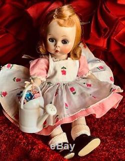Vintage Madame Alexander Kin Dolls (SLW)