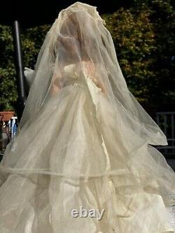 Vintage Madame Alexander Lissy bride