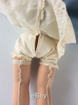 Vintage Madame Alexander Maggie Alice In Wonderland Doll HP 14